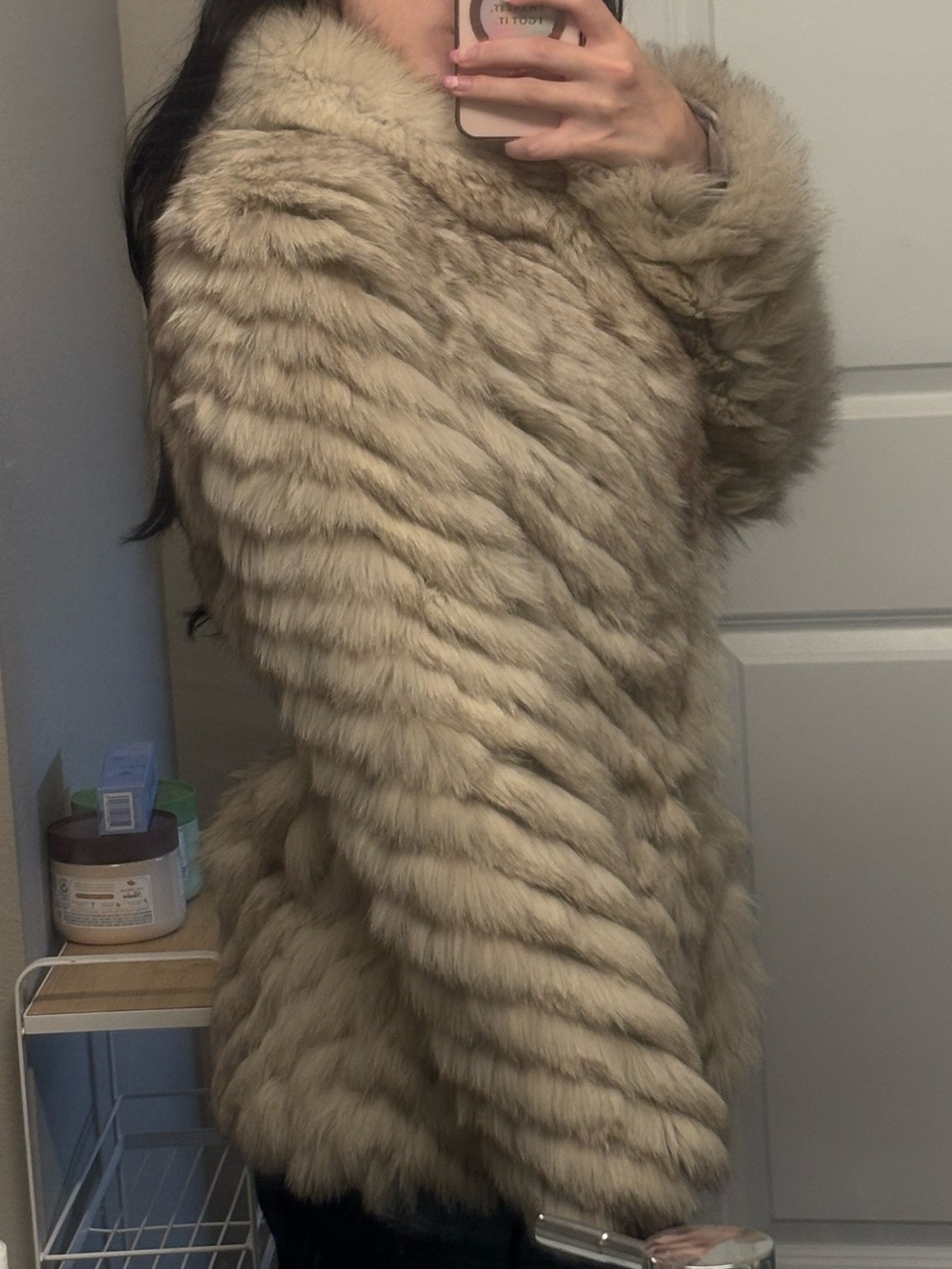 Saga Fox | Plush Cream Faux Fur Coat | OS, fits like Size S/M - Picture 11 of 11